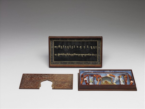 五方救度佛母數珠箱：黃度母