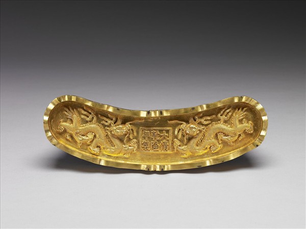 掐絲琺瑯龍紋筆山