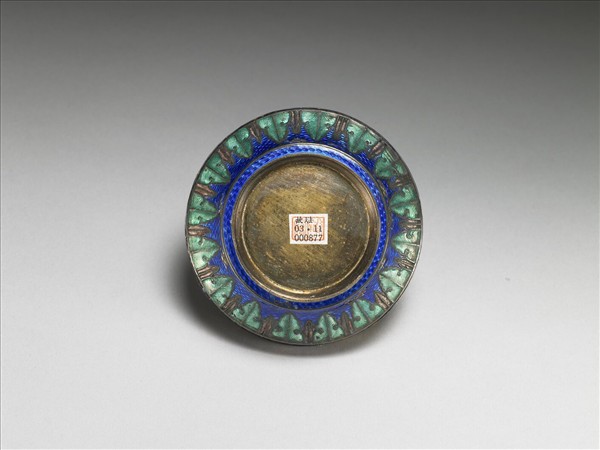 銅胎內填琺瑯貼金盒