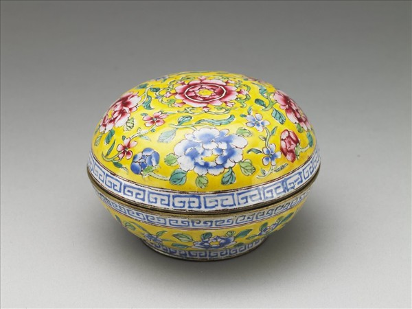 銅胎畫琺瑯芙蓉紋圓盒