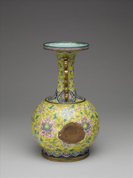 銅胎畫琺瑯番蓮紋瓶
