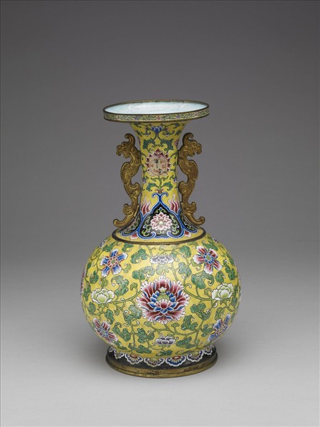 銅胎畫琺瑯番蓮紋瓶