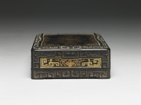 黑漆描金硯盒