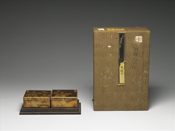 牡丹松蒔繪方盒