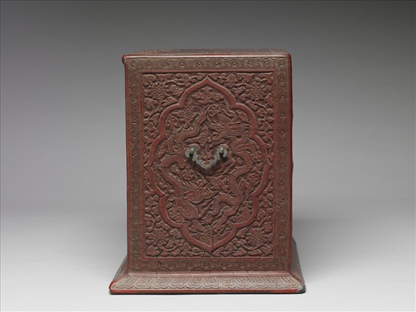 剔紅人物帶屜匣