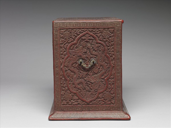 剔紅人物帶屜匣