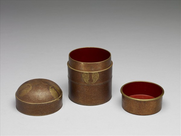 抱杏葉蒔繪圓筒盒