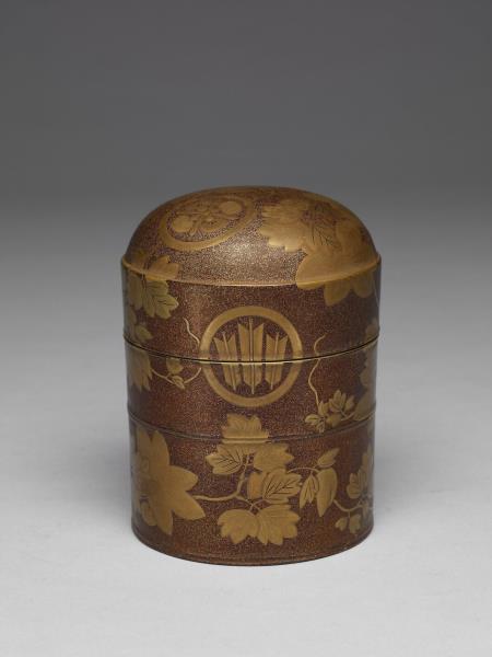 牡丹蒔繪圓筒盒