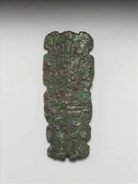 銅夔紋獸形飾件