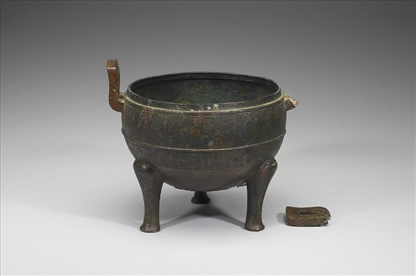 獸帶紋鼎