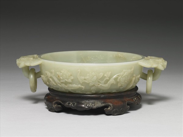 玉花卉團龍紋雙耳洗