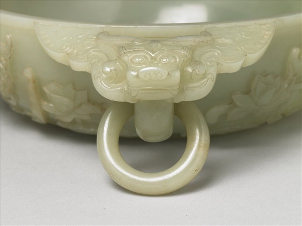 玉花卉團龍紋雙耳洗