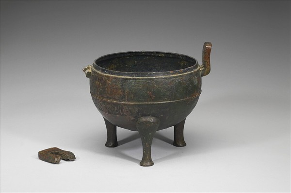 獸帶紋鼎