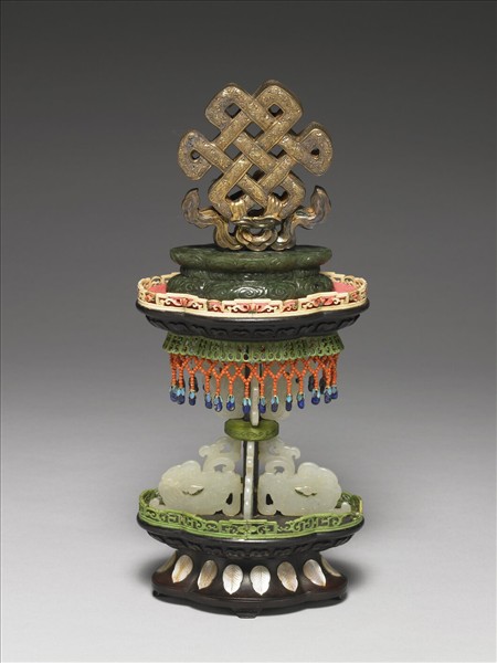 銅鍍金嵌珠盤長