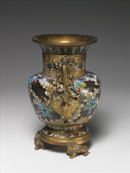 掐絲琺瑯葡萄紋尊