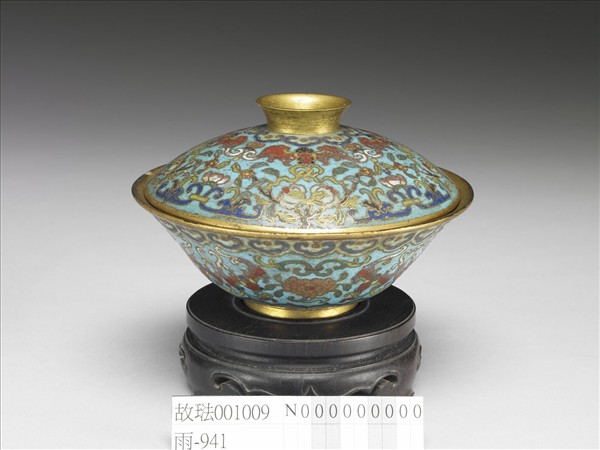 掐絲琺瑯淺藍地福壽連連蓋碗