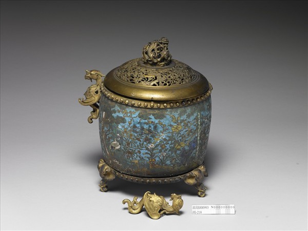 掐絲琺瑯鳥耳象足爐