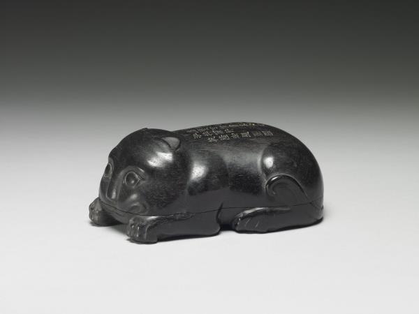 紫檀木虎形硯盒