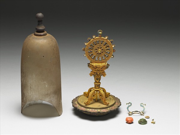 金纍絲八吉祥供具