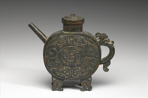 嵌金銀夔紋扁盉