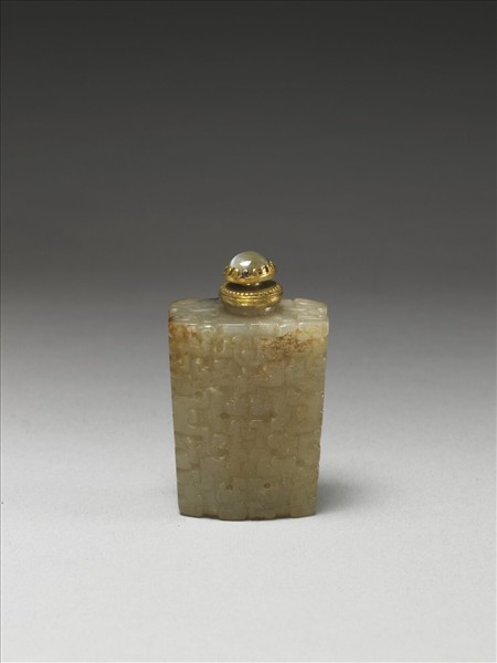 玉龍獸紋鼻煙壺