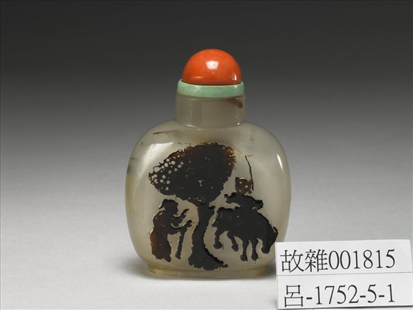 瑪瑙牧牛人物鼻煙壺