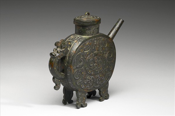 嵌金銀夔紋扁盉