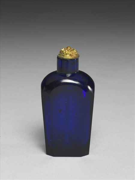 藍色玻璃八稜鼻煙壺