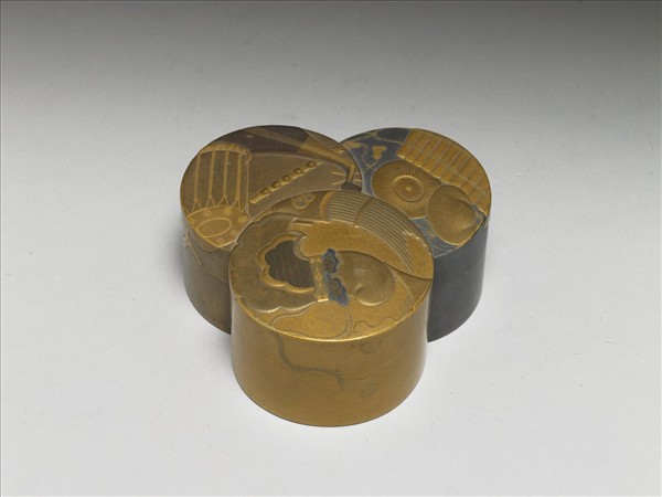 蒔繪樂器三聯圓盒