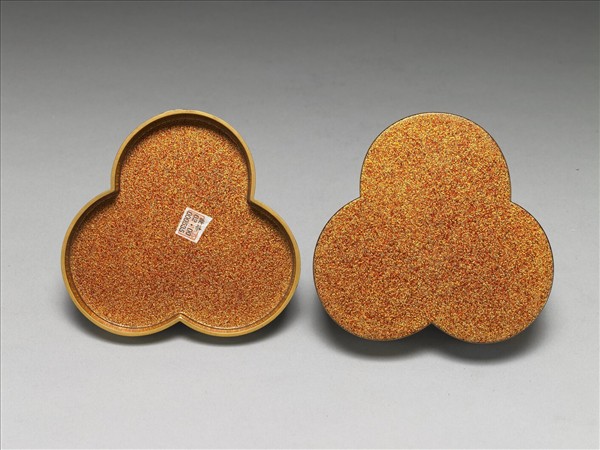 蒔繪樂器三聯圓盒