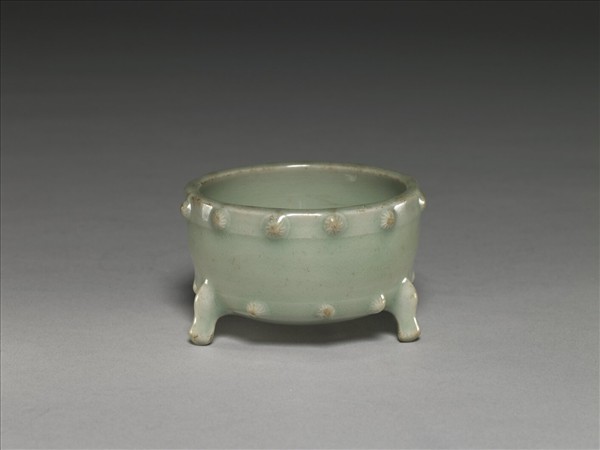 龍泉窯 青瓷三足爐
