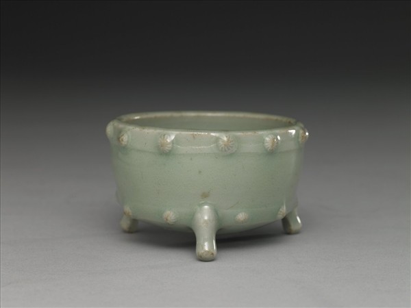 龍泉窯 青瓷三足爐