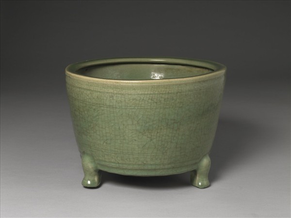 龍泉窯 青瓷劃花樽式爐