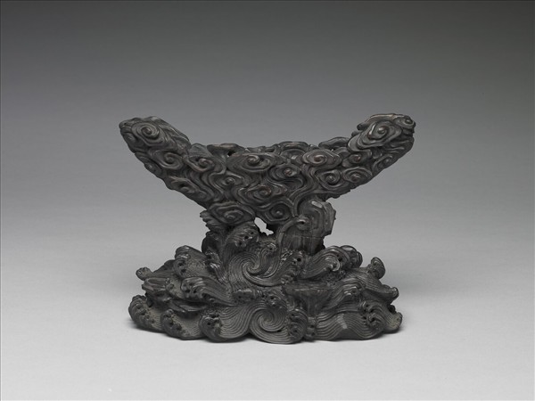 福山壽海雲紋木座