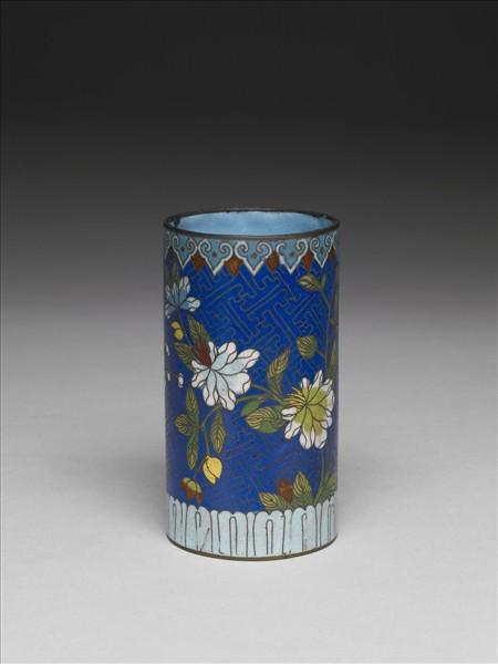 掐絲琺瑯花卉紋筆筒