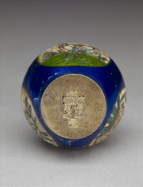 銀胎掐絲琺瑯花卉紋罐