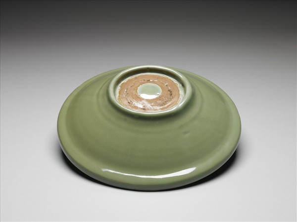 龍泉窯 青瓷菊瓣紋盤