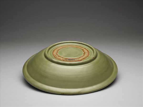 龍泉窯 青瓷蓮花紋盤