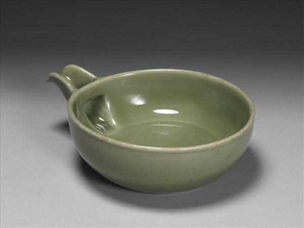 龍泉窯 青瓷匜式盂