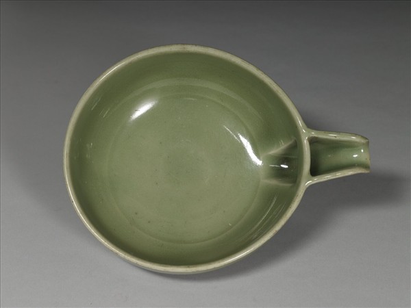 龍泉窯 青瓷匜式盂