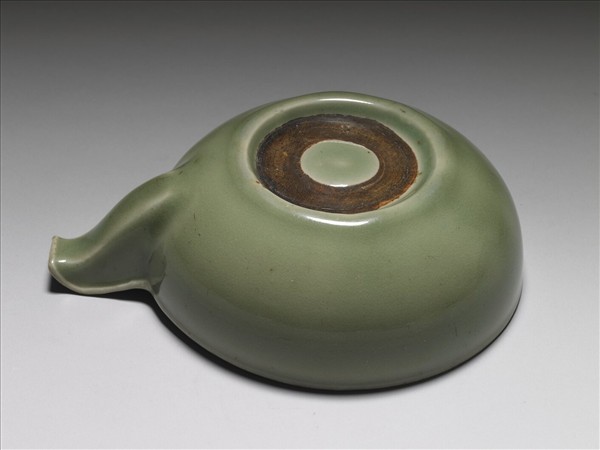 龍泉窯 青瓷匜式盂