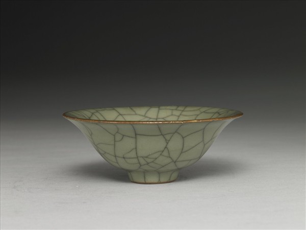仿哥釉碗