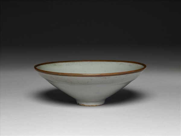 龍泉窯 青瓷撇口盞