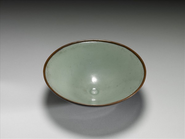 龍泉窯 青瓷撇口盞