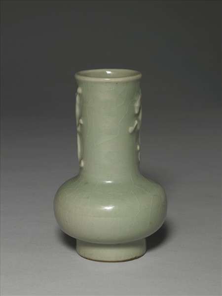 龍泉窯 青瓷螭紋紙槌瓶