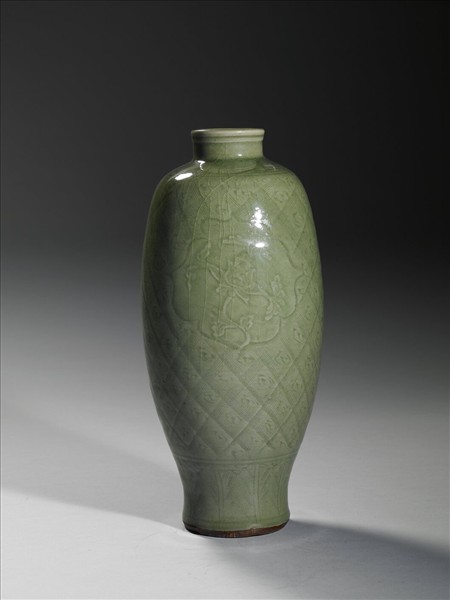 龍泉窯 青瓷劃花花卉紋燈籠瓶