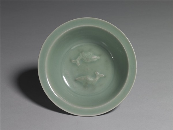 龍泉窯 青瓷雙魚紋洗