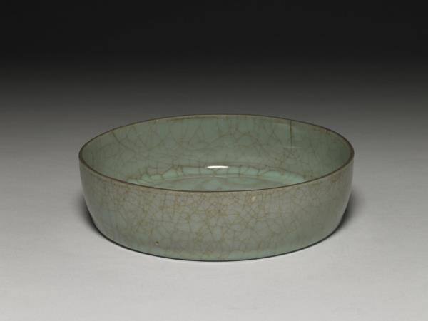 官窯 青瓷印花龍紋洗