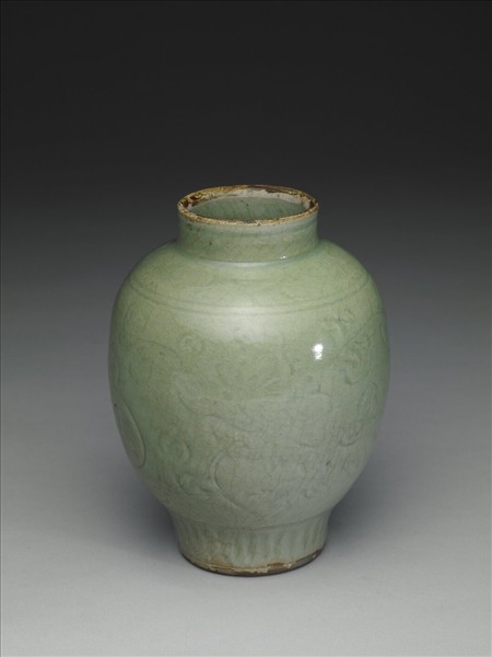 龍泉窯 青瓷劃花花卉紋罐