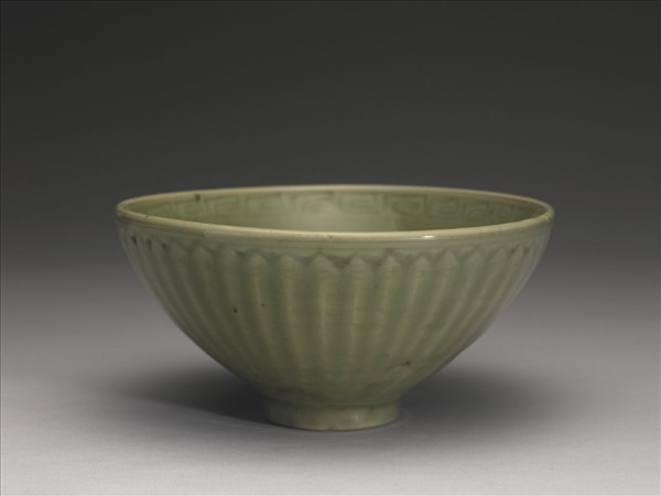 龍泉窯 青瓷蓮瓣碗